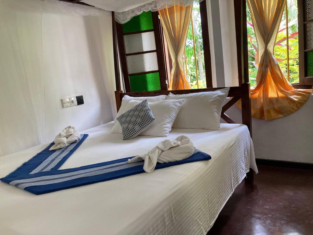 Grand Villa Hikkaduwa Exterior photo