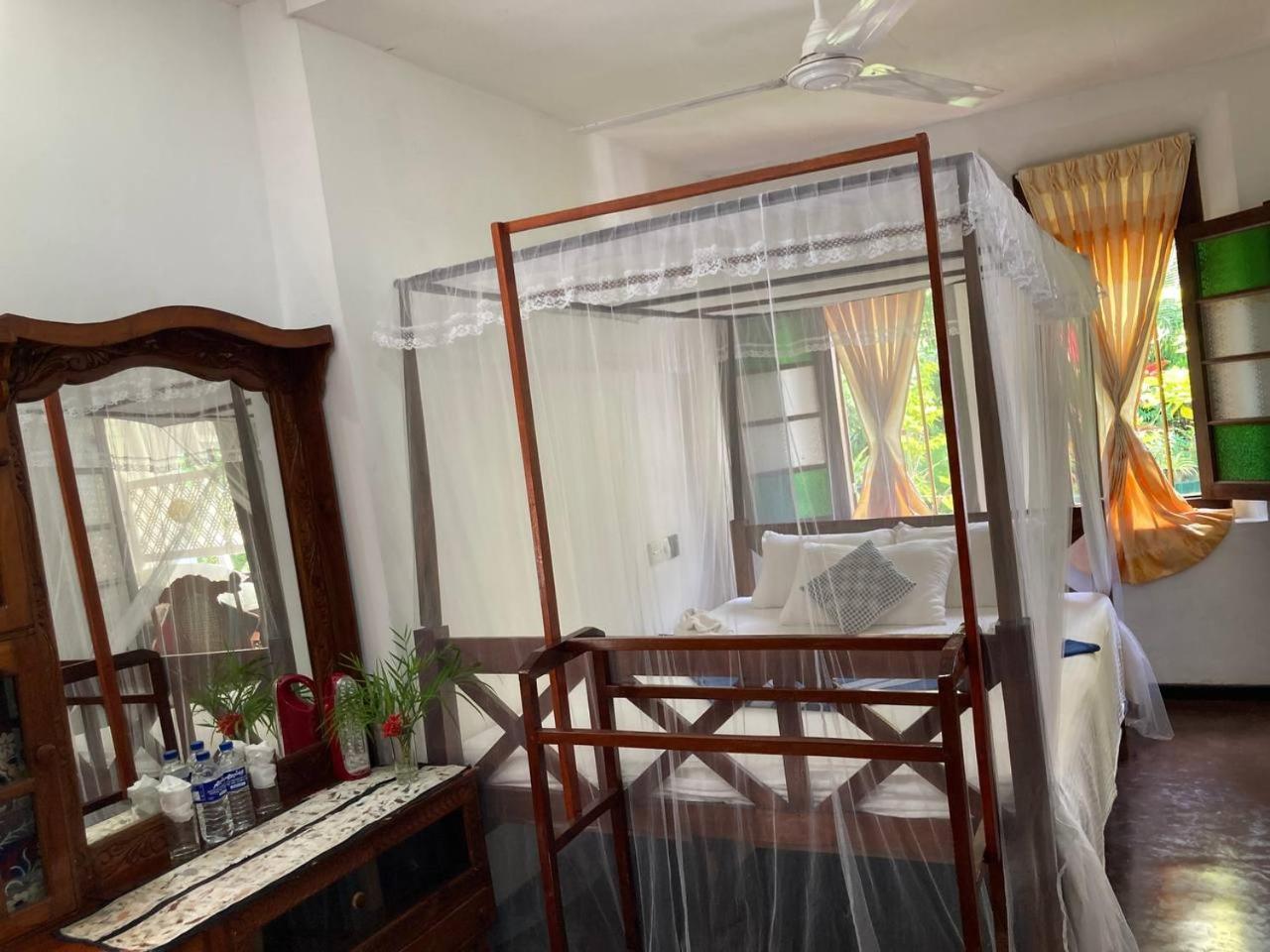 Grand Villa Hikkaduwa Exterior photo