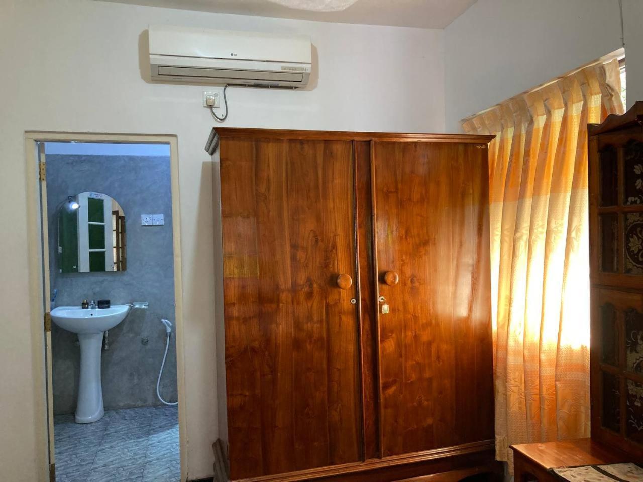 Grand Villa Hikkaduwa Exterior photo