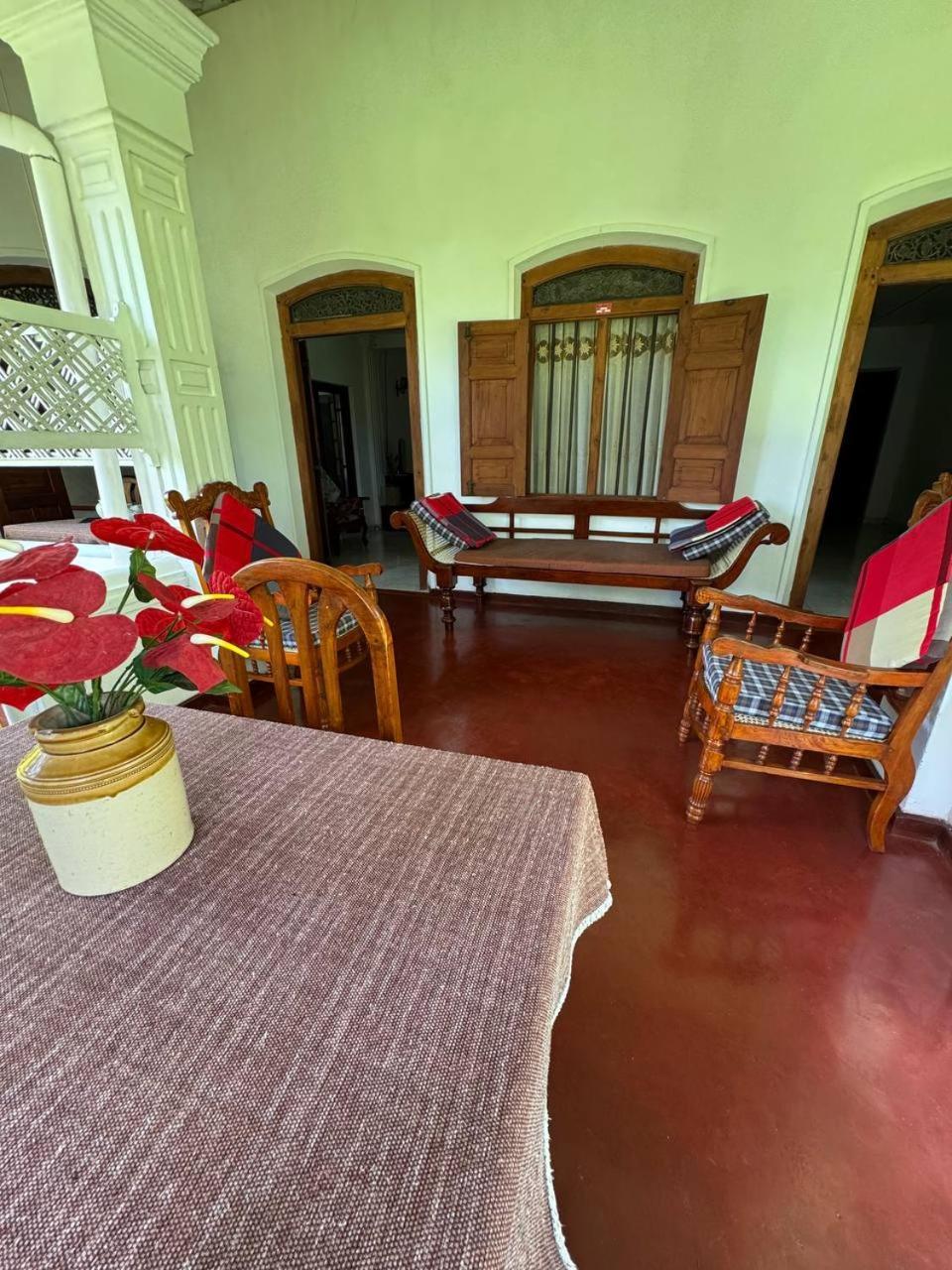 Grand Villa Hikkaduwa Exterior photo